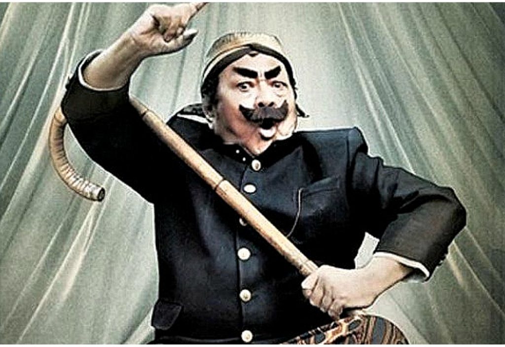 Pak Raden Sang Pendidik Anak dengan Unyil Terbang Tinggi