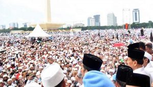 Massa 212 Meminta Jokowi Mundur