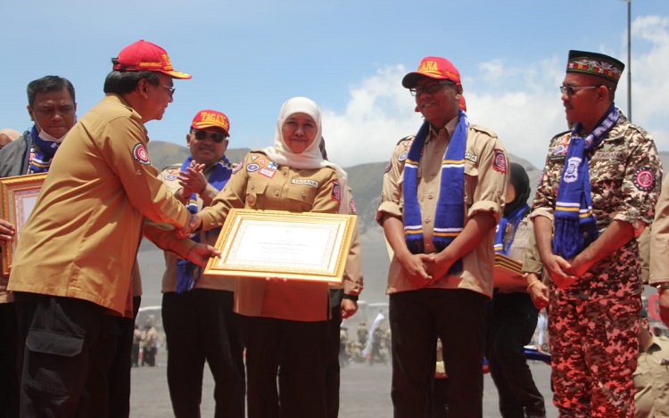 JAWA TIMUR BERHASIL MERAIH PENGHARGAAN JUARA UMUM JAMBORE