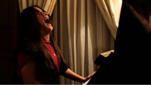 Kisah Tragis Prilly Latuconsina Saat Syuting Film Horor