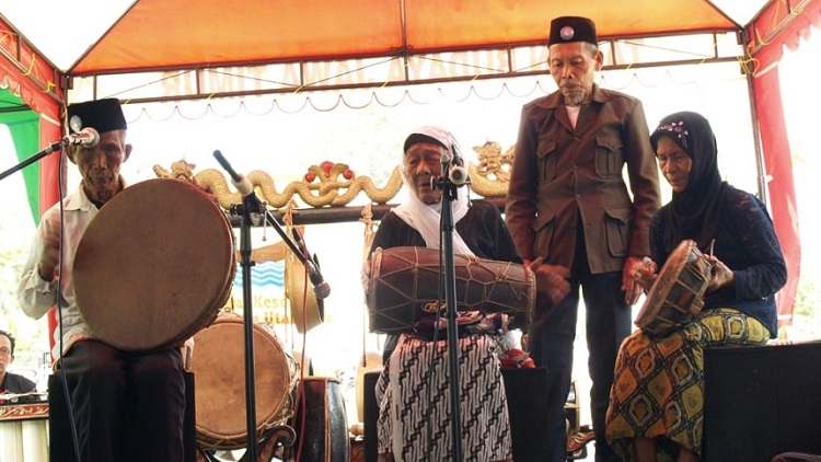 Paradigma Kebudayaan; Tradisi Macapat Bondowoso