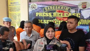 3 Pencuri Spesialis Weekend