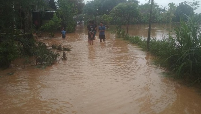Hujan Deras Di Trenggalek (foto: detiknews)