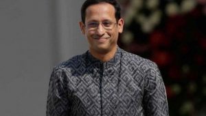 Pimpin Upacara Hari Guru di Kemendikbud, Pidato Nadiem yang Mengiris Hati