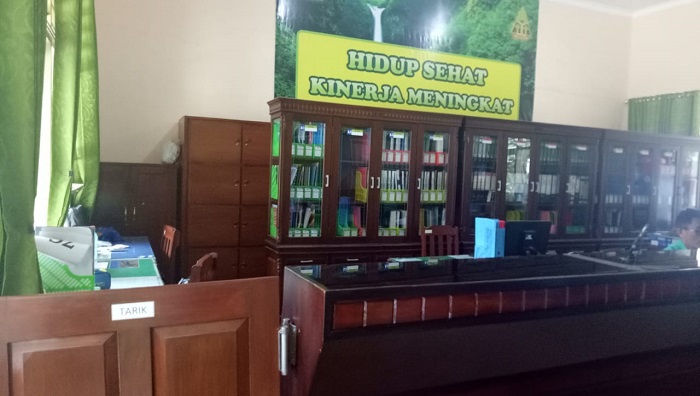 Ruang TU SMPN 1 Wajak (foto: pilihanrakyat)