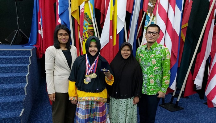 Siswa Mts Dapat Mendali Perak Di Kroasia (foto: menlu)