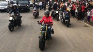 Jokowi Tidak Menyalakan Lampu Motor, Eliadi-Ruben; Ngabalin Itu Tidak Ngerti Ya?