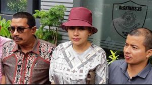 Heboh Nikita Mirzani Dijemput Polisi, Begini Kejadiannya