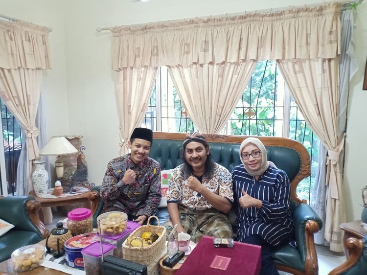 Keren, Bertemu Zastrow al Ngatawi, Mas Kiai Siapkan Strategi Budaya Tanding Menuju Sumenep Berkeadaban, (Foto: Istimewa)