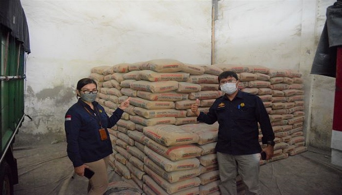 1.380 Sak Semen Untuk Masyarakat Semeru (foto: Kementerian esdm)