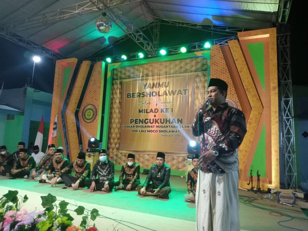 Yanmu! Gus Hilmy Kompak Bersama Ibundanya