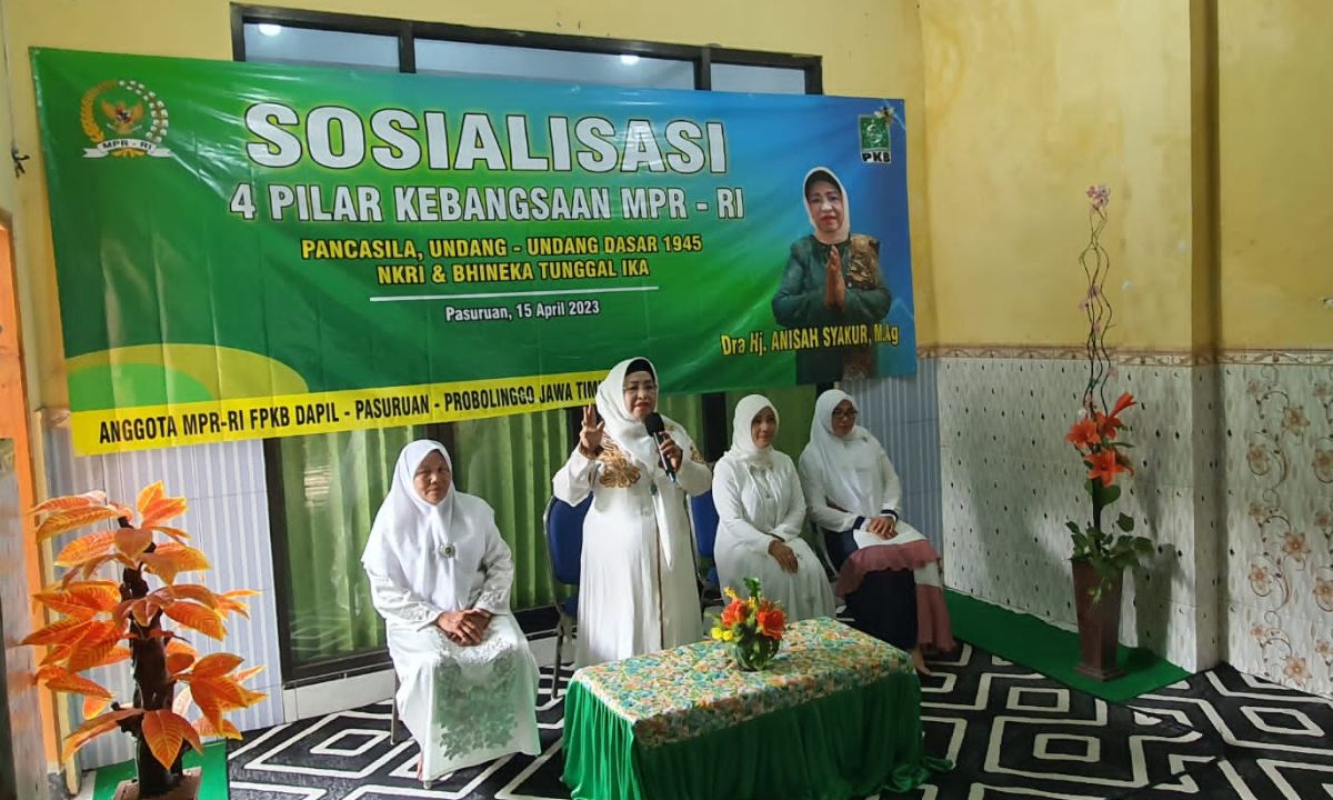 Anisah Syakur Beri Pemahaman Kepada Muslimat NU di Dapil II Jatim Akan Pilar-Pilar Indonesia