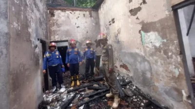 Dua Rumah di Kelurahan Pohsangit Kidul, Kota Probolinggo, Hangus Terbakar