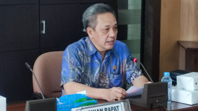 Mulyadi Tawik, Ketua Fraksi PKB DPRD Kalbar, Saat menyampaikan pandangan umum di Sidang Paripurna