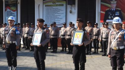 Pimpin Upacara PTDH 2 Anggota, Ini Kata Kapolres Probolinggo Kota