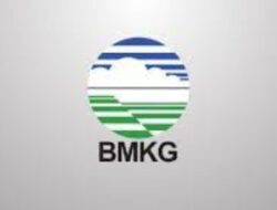 Cuaca Jatim Didominasi Awan Tebal, BMKG Peringatkan Gelombang Tinggi