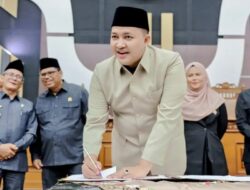 DPRD dan Bupati Pasuruan Sepakati KUA-PPAS 2026, Anggaran Rp 3,4 Triliun Fokus Pendidikan dan Infrastruktur