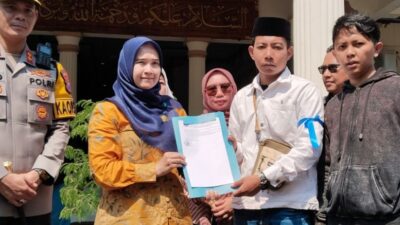 Aliansi BEM Probolinggo Raya Gelar Aksi Damai, DPRD dan Polresta Ikut Duduk Bersama Massa