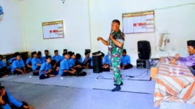 Sinergi Aparat dan Madrasah: TNI, Polri, dan Pemerintah Banyuanyar Tanamkan Wawasan Kebangsaan di MTs Sunan Kalijaga