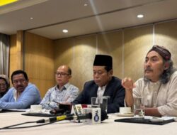 Surat Terbuka Kiai Kampung ke Prabowo: Kayu Bencana Jangan Jadi Beban Negara