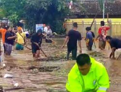 Luapan Sungai Rendam 21 Rumah Warga di Situbondo