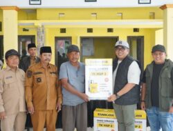 DPRD Salurkan Alat Pertanian ke Wonomerto, Dorong Program Ketahanan Pangan