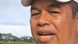 Pandji Pragiwaksono Sebut Dedi Mulyadi “Artis YouTuber” dalam Materi Stand-Up Comedy