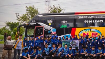 Study Wisata dan Ziarah Religi, MTs Sunan Kalijaga Padukan Edukasi dan Penguatan Karakter Siswa