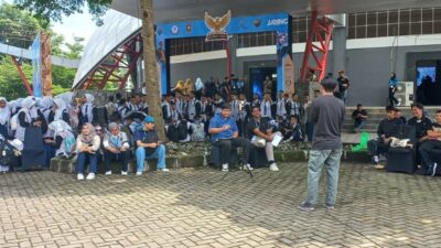 Grand Final E-Sport Piala Kemendes PDT: Duel Panas Dalam Gedung, Gelak Tawa Pecah di Luar Arena