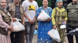 Wamenperin Faisol Riza Salurkan Sembako untuk Korban Banjir Opo-opo Probolinggo