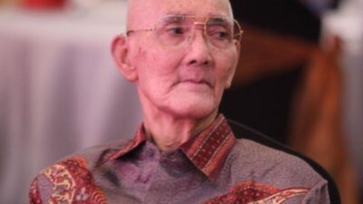 Wakil Presiden ke-6 RI Try Sutrisno Meninggal Dunia di Usia 90 Tahun