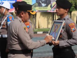 Polres Probolinggo Berhentikan Tiga Anggota dan Beri Penghargaan Personel Berprestasi