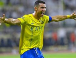 Ronaldo Buka Jalan, Al-Nassr Taklukkan Al-Okhdood 2-0