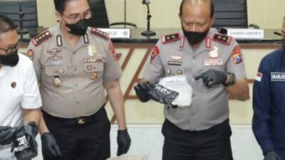 Diduga Kokain 27,83 Kg Ditemukan di Pesisir Sumenep, Polda Jatim Lakukan Uji Laboratorium