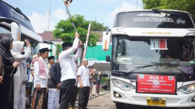 Tangis Haru Warnai Pelepasan 312 Calon Haji Kota Probolinggo