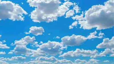 Cuaca Jumat di Jatim: Cerah Berawan, Hujan Diprediksi Datang Sore Hari