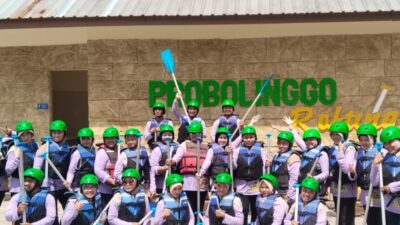 Probolinggo Rafting Beri Pengalaman Berkesan bagi Rombongan Puskesmas Kotaanyar