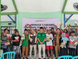 Harlah ke-92, Ansor Kraksaan Gelar Bakti Tani di Kelurahan Patokan