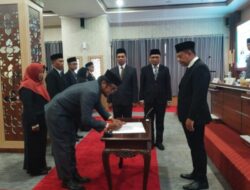 Bupati Probolinggo Lantik Enam Pejabat, Tekankan Integritas ASN dan Kinerja Efektif
