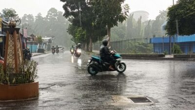 Cuaca Jatim Berawan, Hujan Ringan Diprakirakan Turun Siang Hari