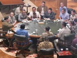 Prabowo Bahas Isu Strategis Nasional di Hambalang, Soroti Aspirasi Buruh dan Peran Kampus