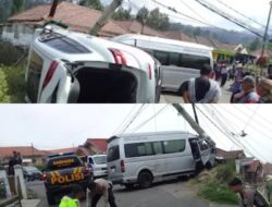 Minibus Diduga Rem Blong Tabrak Tiga Kendaraan di Jalur Bromo, Mantan Kasat Reskrim Polres Probolinggo Terluka