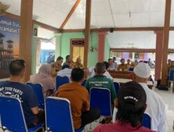 Jalan Rusak Diduga Akibat Tambang, Rapat Warga dan Perusahaan di Tongas Berlangsung Panas