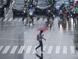 Cuaca Jatim Didominasi Hujan Ringan, BMKG Imbau Warga Waspada Perubahan Cuaca