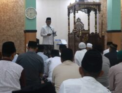 Sekda Ugas Ajak Warga Perkuat Gotong Royong saat Idul Adha di Kraksaan