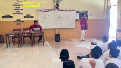 Edukasi Hukum di Sekolah, BEM STIH Zainul Hasan Soroti Bahaya Pernikahan Dini