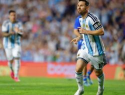 Messi Bersinar, Argentina Taklukkan Aljazair di Laga Perdana Grup J