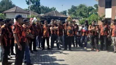 Puluhan Anggota Pemuda Pancasila Datangi PN Kraksaan, Putusan Praperadilan Ditolak