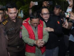 Kejati Jatim Tahan Eks Dirut Kebun Binatang Surabaya, Diduga Rugikan Negara Rp10,2 Miliar