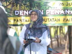Pemkab Probolinggo Tanam 500 Bibit Mangrove di Pantai Duta Peringati Hari Mangrove Sedunia